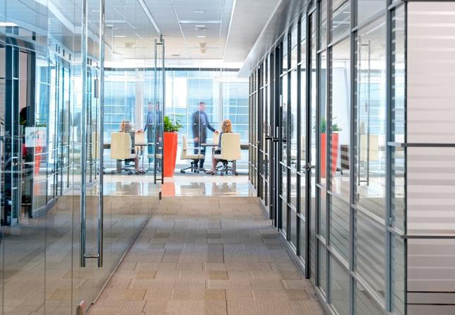 Oficinas con mamparas de cristal
