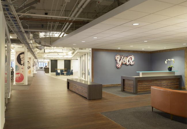 Entra oficina agencia de publicidad Young & Rubicam