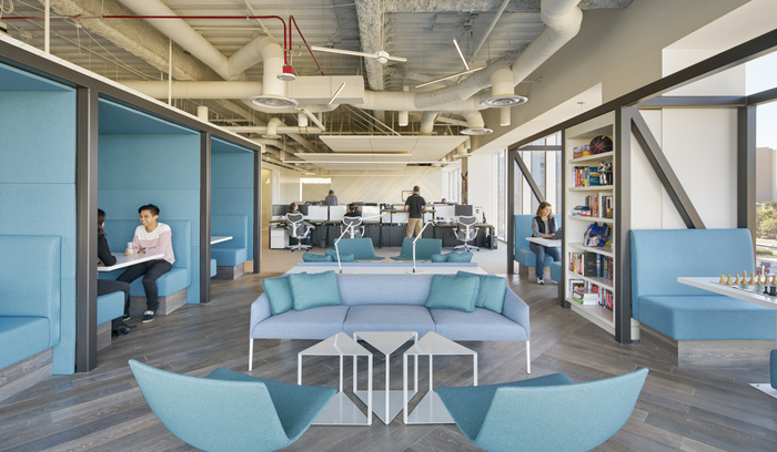 Neustar-SD-1.08_Collaboration-Spaces-700x408