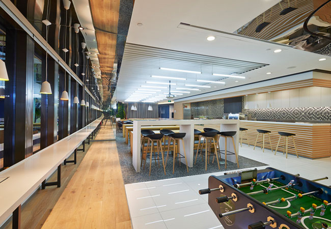 Dentsu-Aegis-6