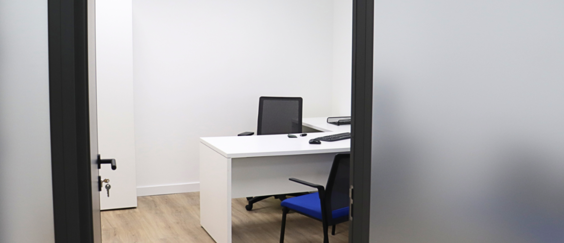 Diseño de espacio de trabajo en nueva oficina en Alcalá de Henares