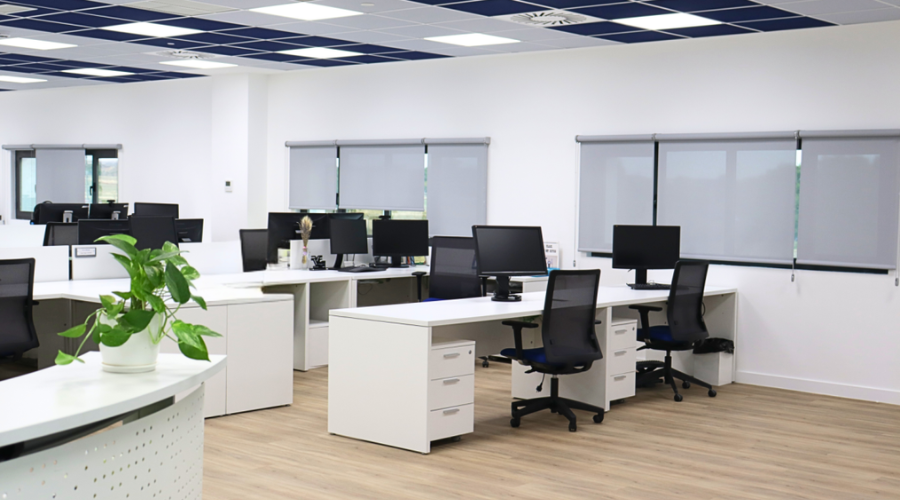 zona de trabajo de nueva oficina en Alcalá de Henares