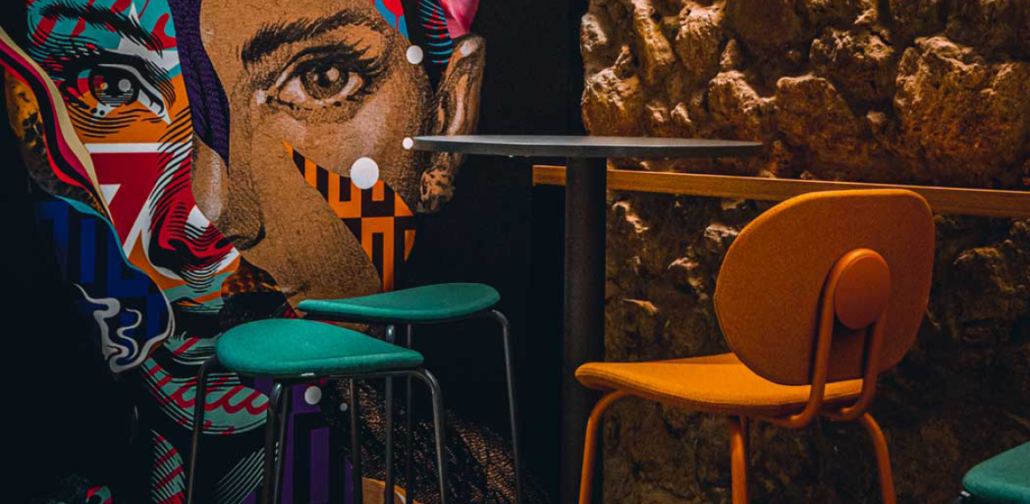 Vinilo decorativo en interior de hostelería
