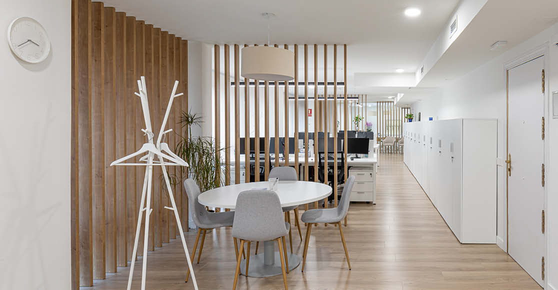 Proyecto 360º de reforma de oficina en Madrid.
