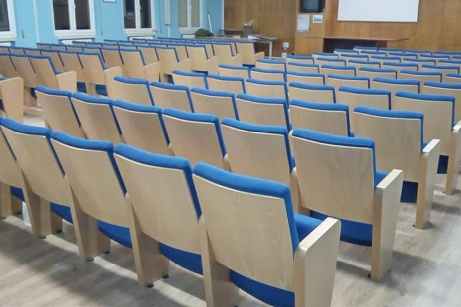 Butacas en Auditorio de Monforte_Mobiliario