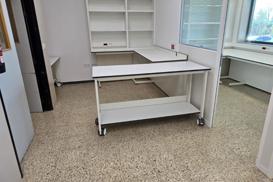 Obra, Carpintería a medida y Equipamiento en Galicia