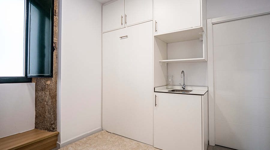 Farmacia con carpintería a medida y proyecto de reforma y transformación mediante obra