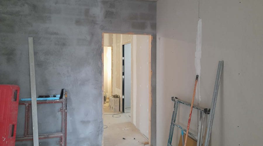 Farmacia con carpintería a medida y proyecto de reforma y transformación mediante obra