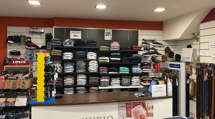 antes de la reforma de tienda de moda