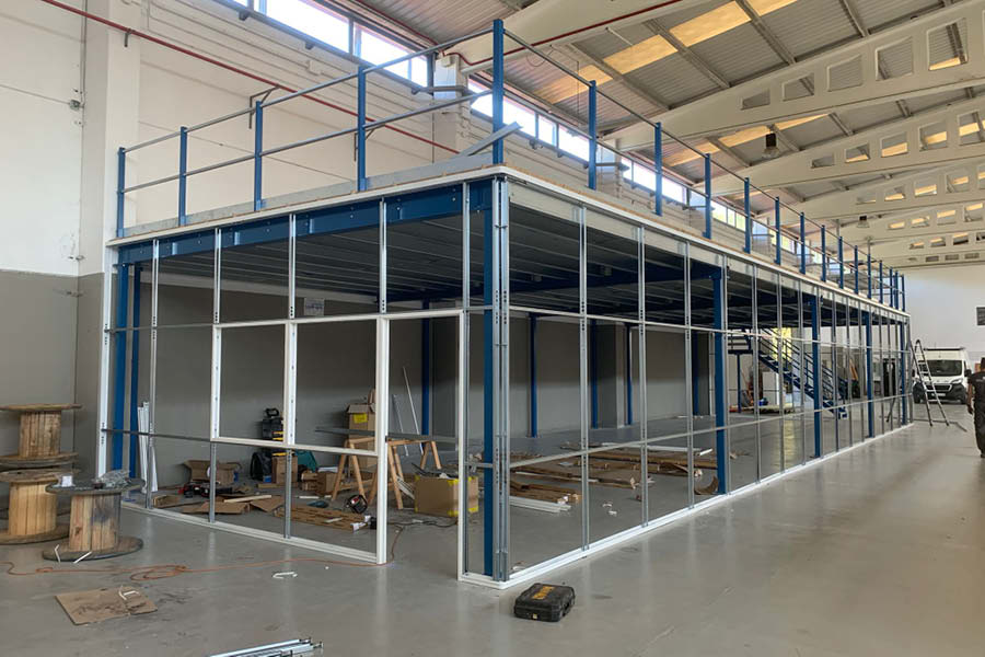 Proceso de instalación de estructura metálica por Solida Equipamiento Integral