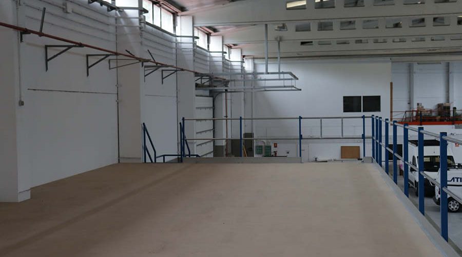 Plataforma en techo de estructura instalada por Solida Equipamiento Integral