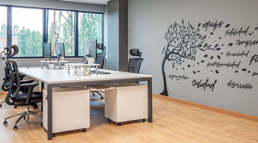Oficina moderna para empresa tecnológica en Valladolid