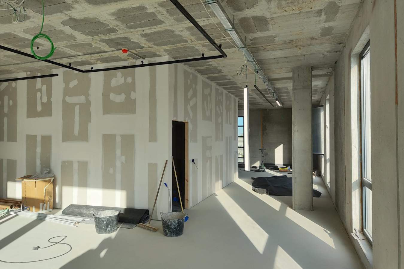 Proceso de reforma de oficina mediante proyecto de diseño y obra
