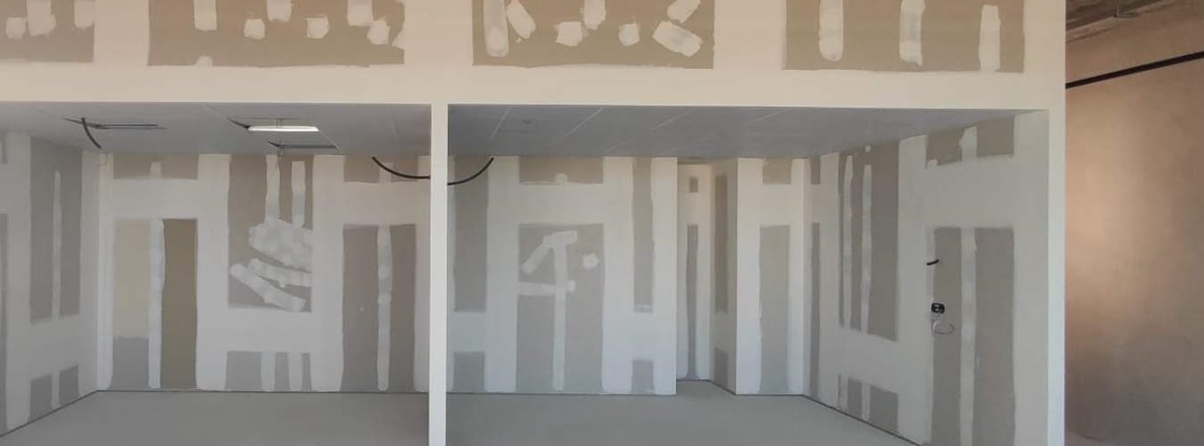 Obra para transformar oficina_Tabiquería y albañilería para obra en oficina