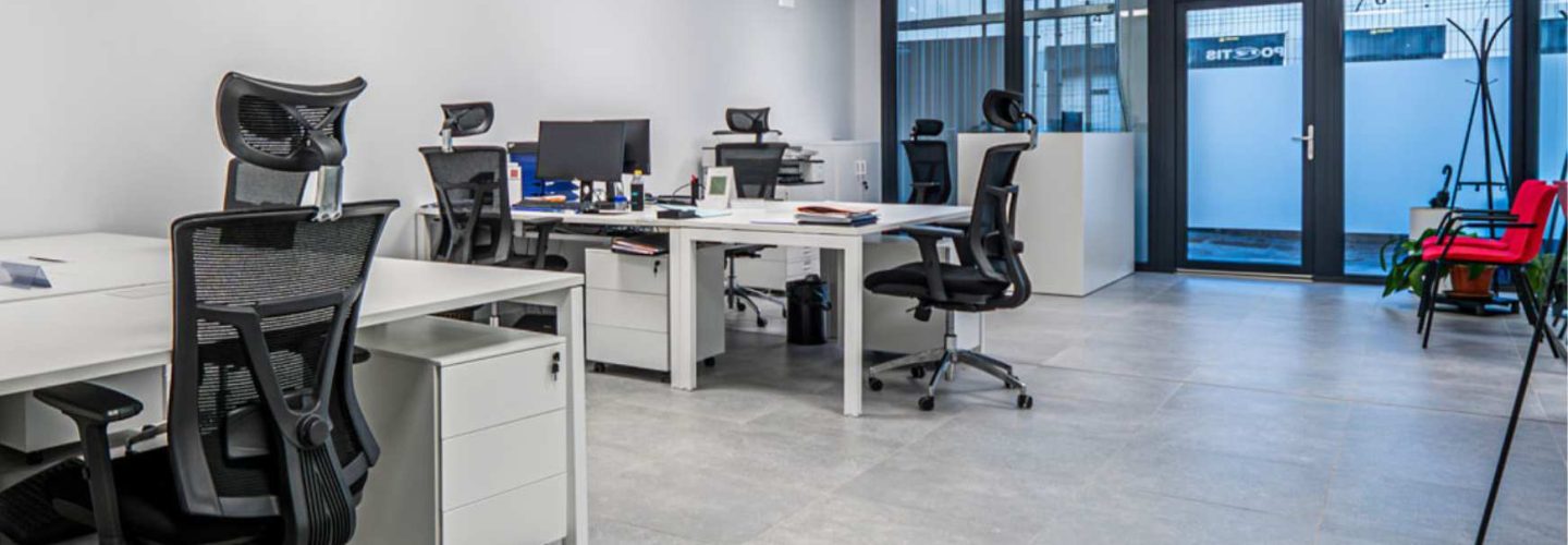 Reforma de oficina en Valladolid con equipamiento integral