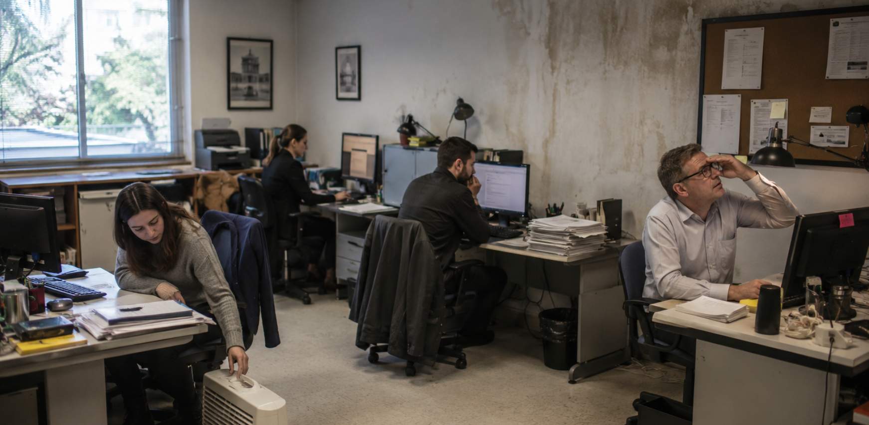 Oficina vieja y sin atención antes de reforma de oficina