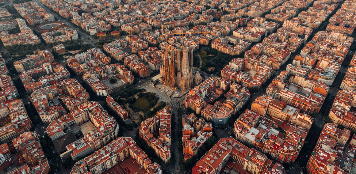Solida_Post 21_5 Unsplash_Ciudad de Barcelona negocios y distrito financiero oficinas