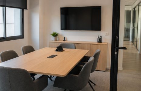 Cómo elegir mobiliario de oficina: guía para equipar un espacio de trabajo