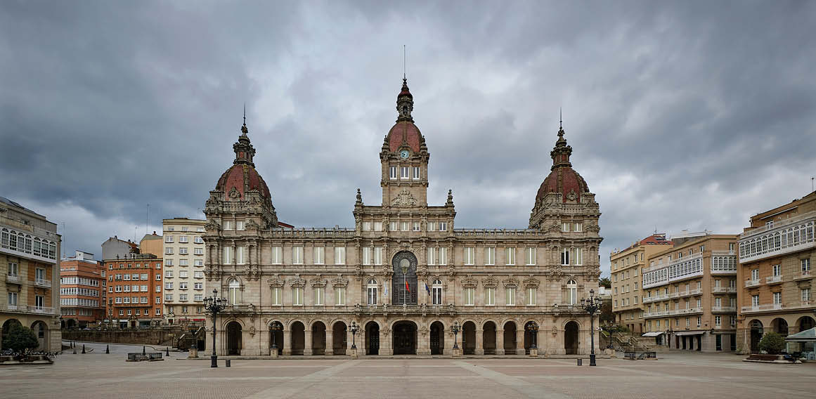 Ciudad de A Coruña con reformas de oficinas