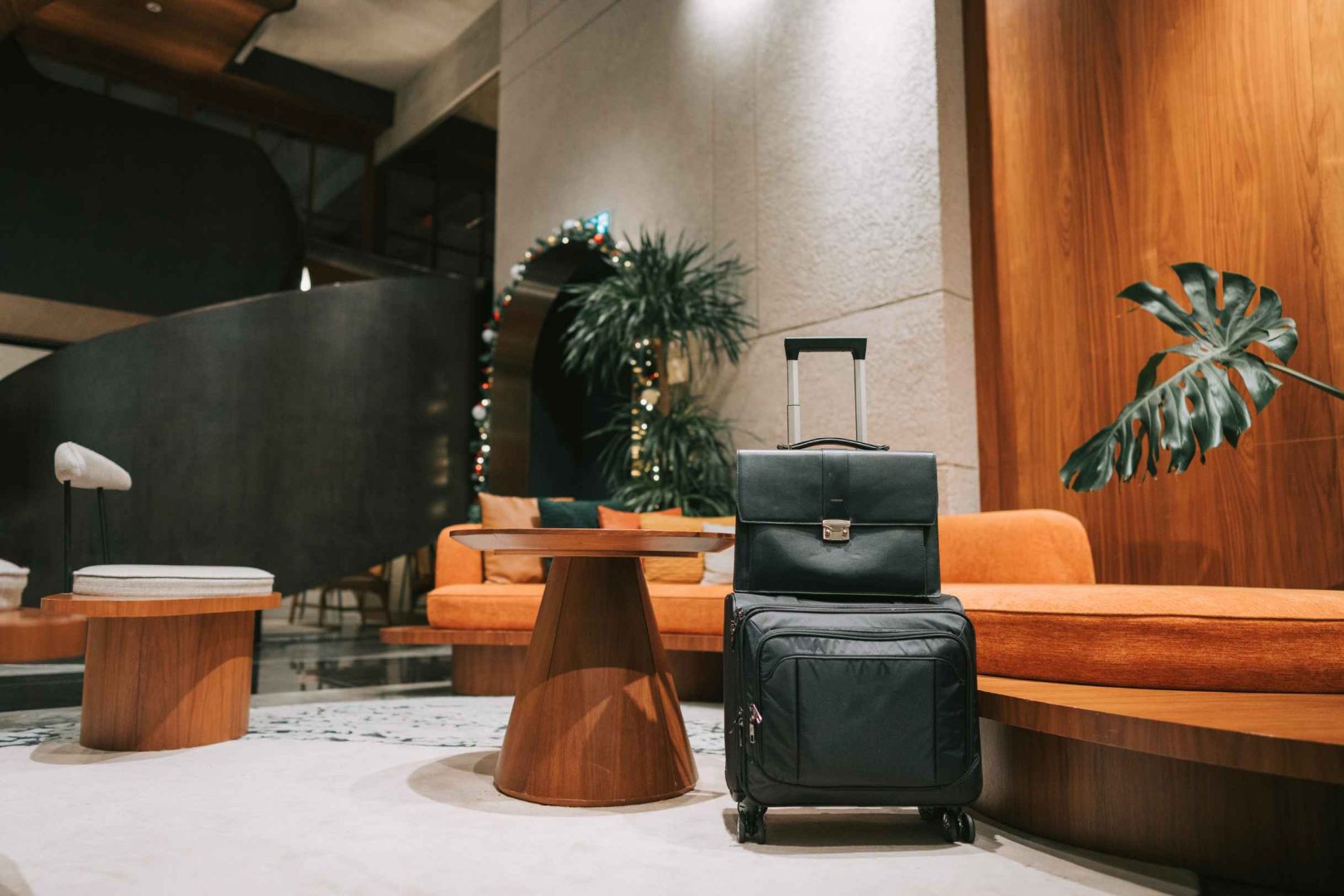 Hotel reformado y renovado con ambiente moderno y acogedor