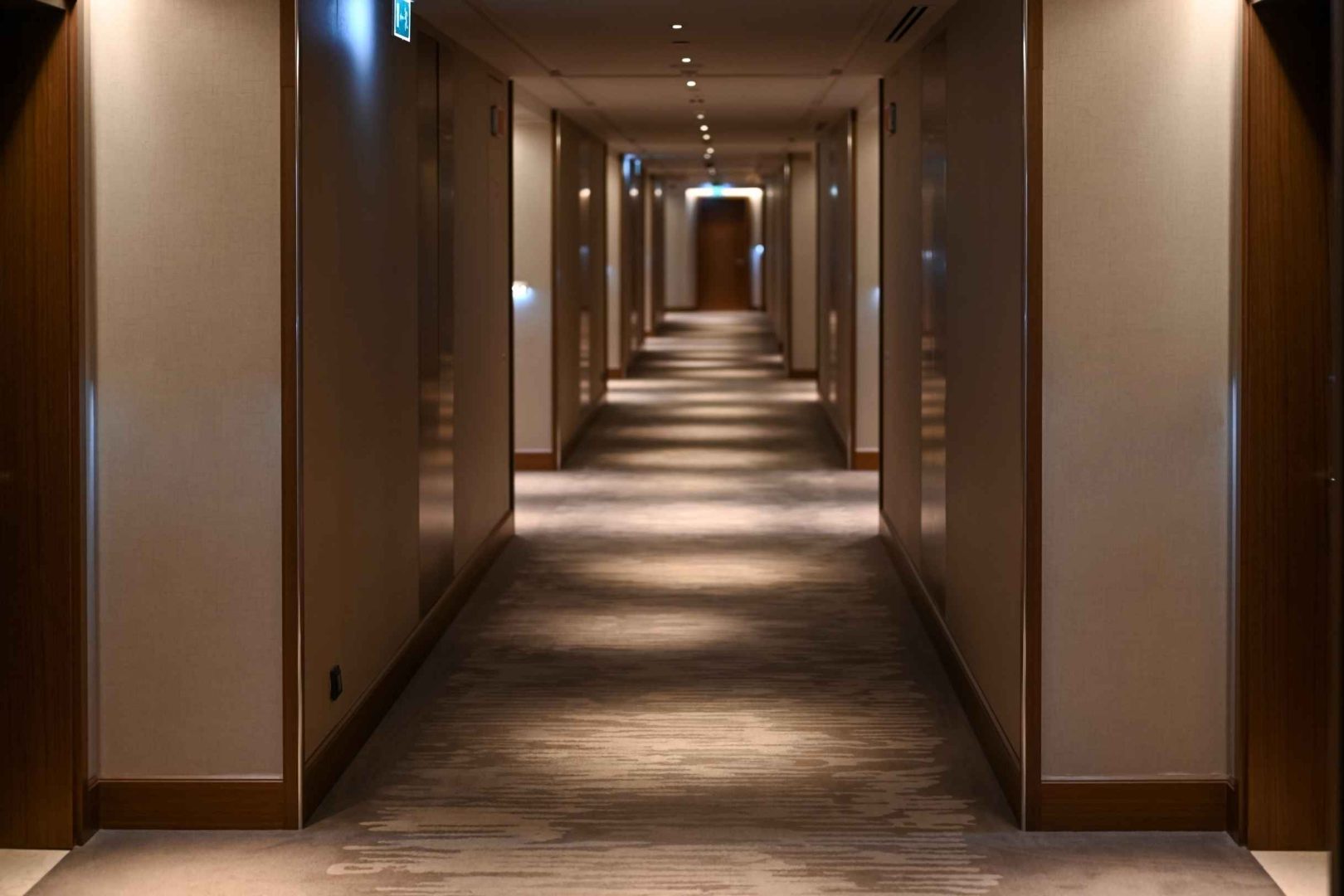 Pasillo y zonas comunes de hotel