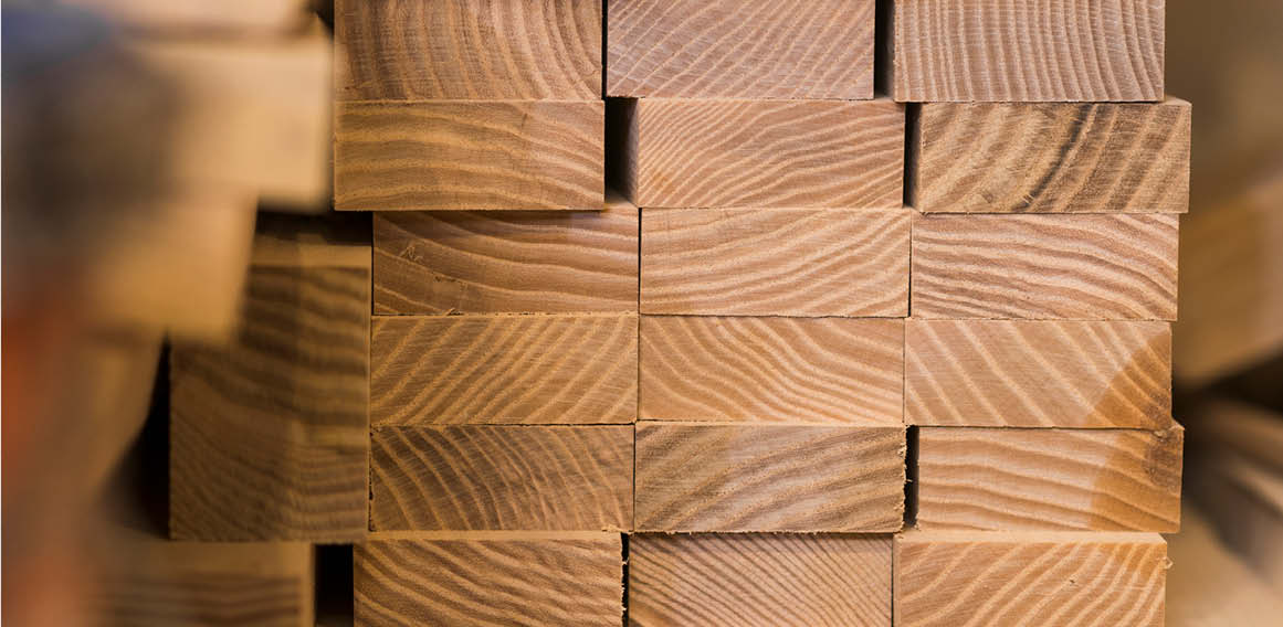 Tableros de madera maciza, que suponen el soporte clásico de la carpintería hasta la llegada de nuevas formas de procesamiento.