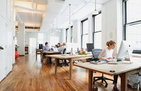 Oficinas de estilo nórdico: ¿Cómo aplicar el interiorismo escandinavo a tu espacio de trabajo?