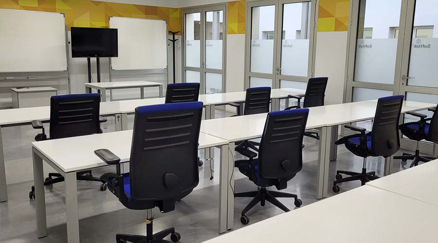 mobiliario variado reforma oficina