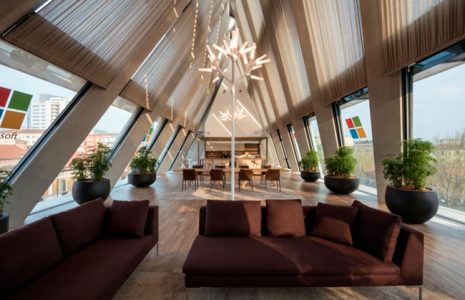 Un paseo por las creativas oficinas de Microsoft en Milán