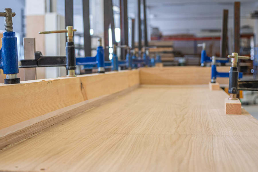mueble a medida con piezas propias para despacho de abogados