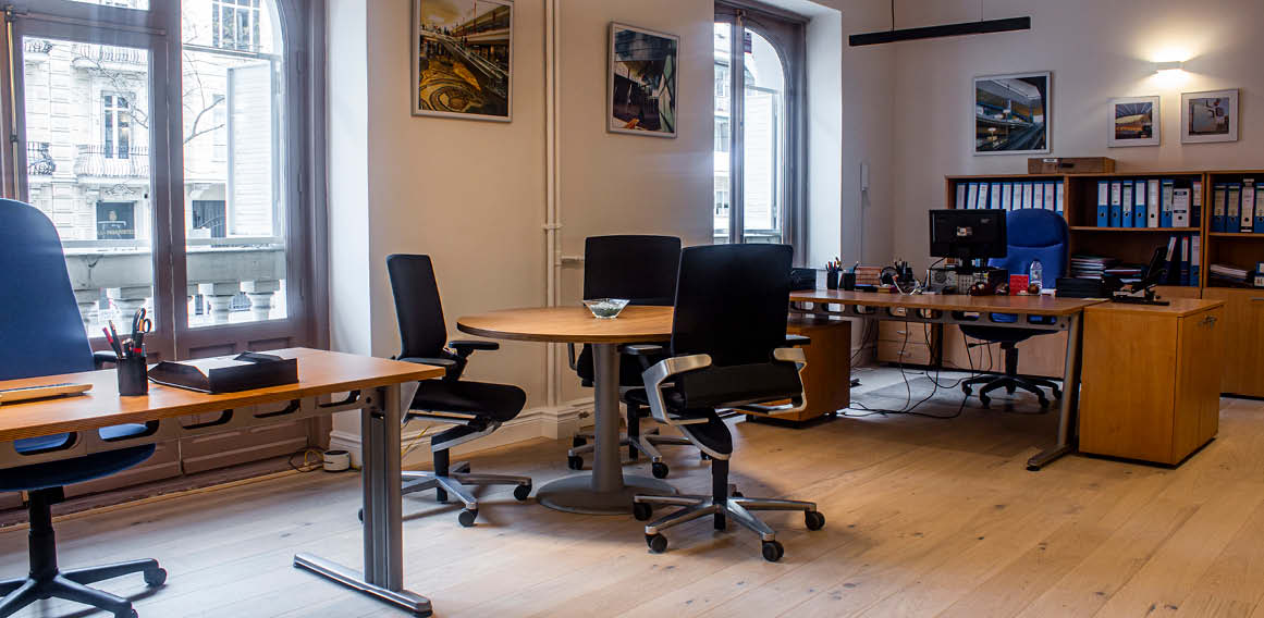 Oficina con espacios colaborativos, flexibles, que se adapta a nuevos modelos de trabajo