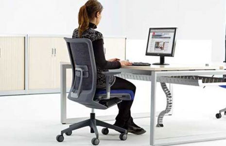 4 características ergonómicas para las sillas de oficina